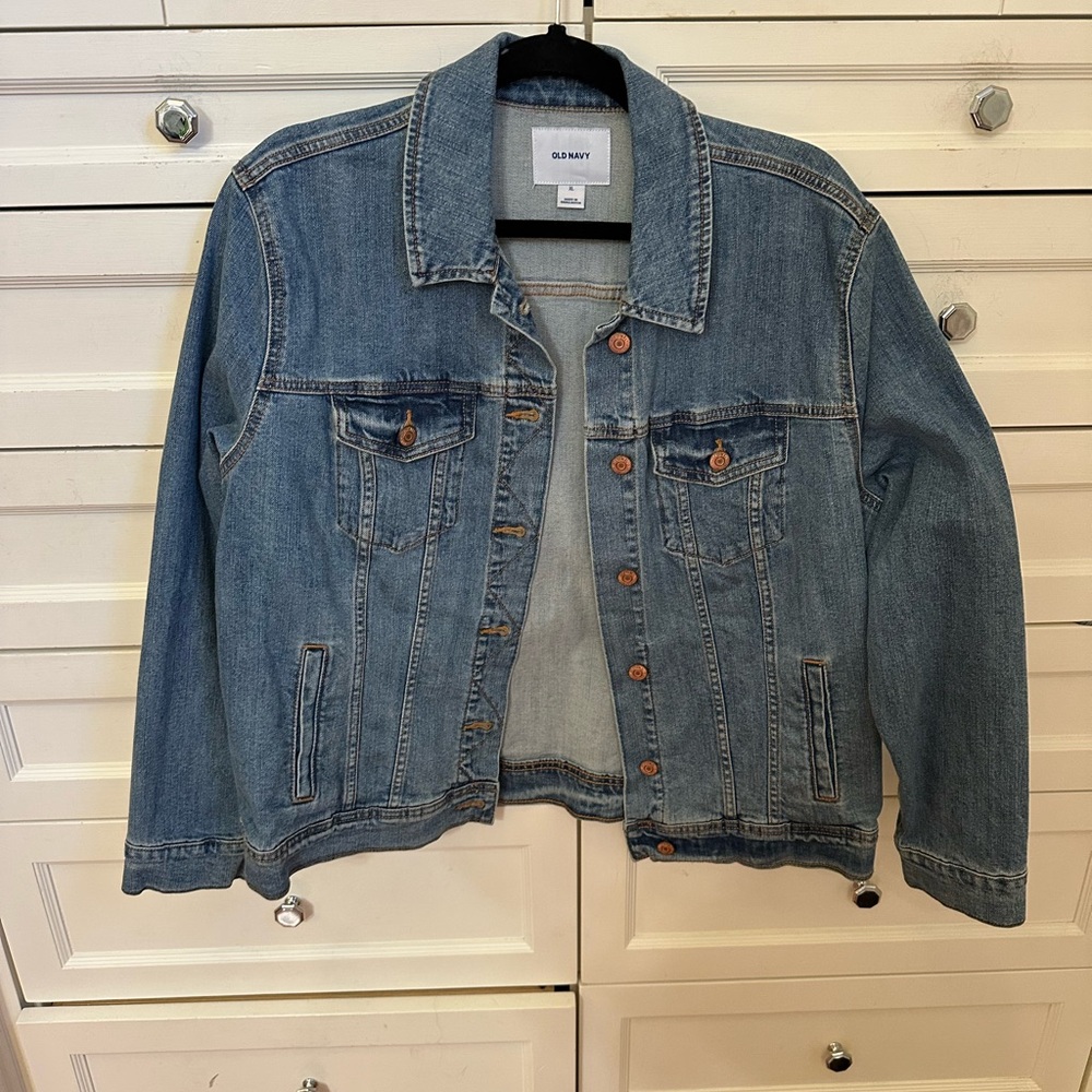 Old Navy Blue Denim Jacket Relaxed Fit Trucker Style